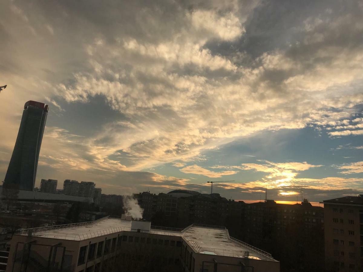 On The Top Floor Watching Citylife And Mico Milano Eksteriør bilde